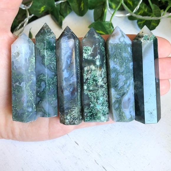 Green Moss Agate stone crystal healing tower pyramid point obelisk wand rock - Picture 13 of 15